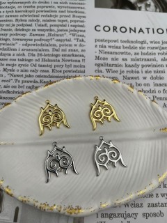 Коннектор в национальном стиле двусторонний